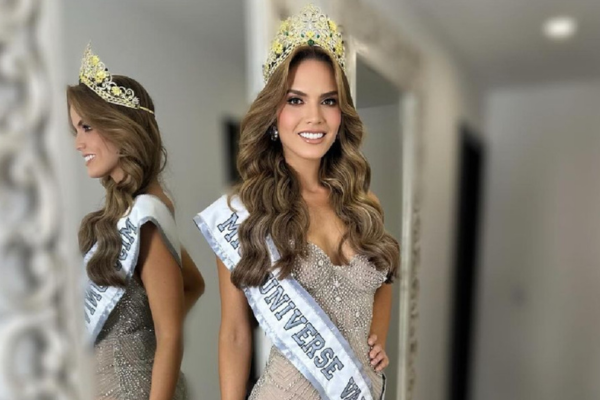 Daniela Toloza, candidata del departamento del Valle, coronada como Miss Universe Colombia 2024. 