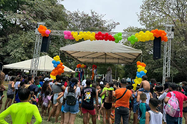 La emoción también estará presente con el XIX Encuentro de Grupos Folclóricos, donde el talento y el folclor caribeño se tomarán el evento con coloridas presentaciones.