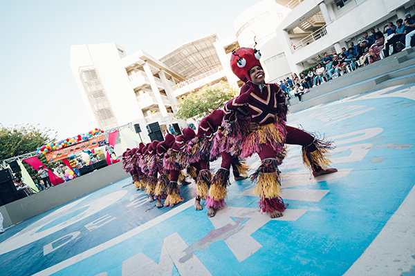 El encuentro contó con la participación de danzas de Santa Marta, Magdalena y Bogotá, quienes representaron los bailes tradicionales de la región. El encuentro contó con la participación de danzas de Santa Marta, Magdalena y Bogotá, quienes representaron los bailes tradicionales de la región.