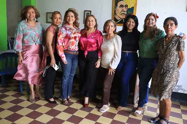Aremilde Pinto, Adela Luna, Kety De La Hoz, Patricia García, Josefita Orozco, Rocío Retamozo, Rocío Fontanilla y Doris Daza, mujeres que representan distintas generaciones del periodismo magdalenense.