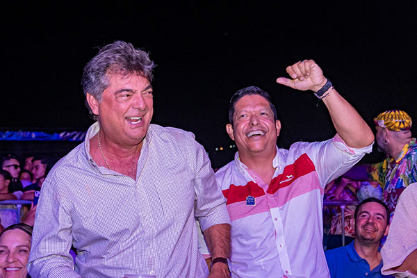 El doctor Manuel Julián Dávila Abondano junto al rector Pablo Vera Salazar, celebraron juntos el aniversario número 63 de ‘La antorcha luminosa del Caribe’, la Universidad del Magdalena.