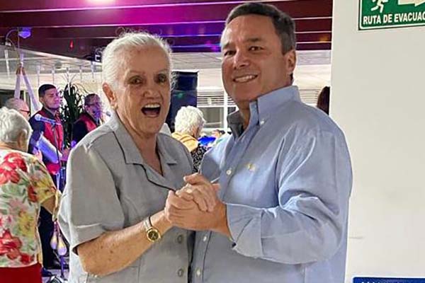 Siempre fue muy unida con su sobrino, Tomás José Villaquirán Lacouture.