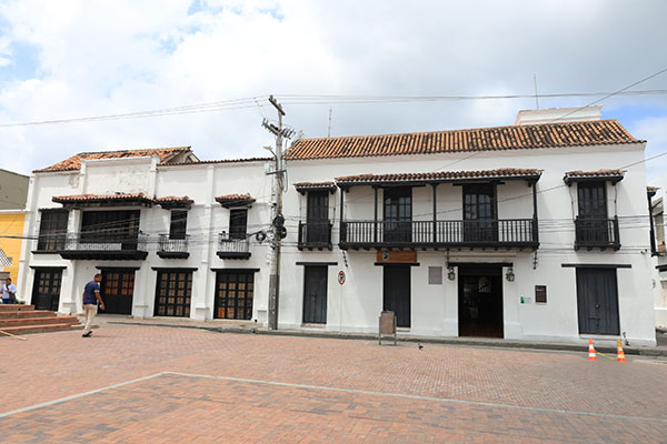 Después de la intervención de “Vamos por Santa Marta en la Casa del General Campo Serrano.