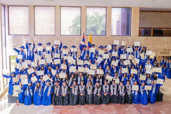 En dos ceremonias solemnes la Universidad del Magdalena entregó 7 títulos de Doctores, 43 de Magísteres y 220 Especialistas en diferentes áreas del conocimiento que contribuirán a transformar el territorio.