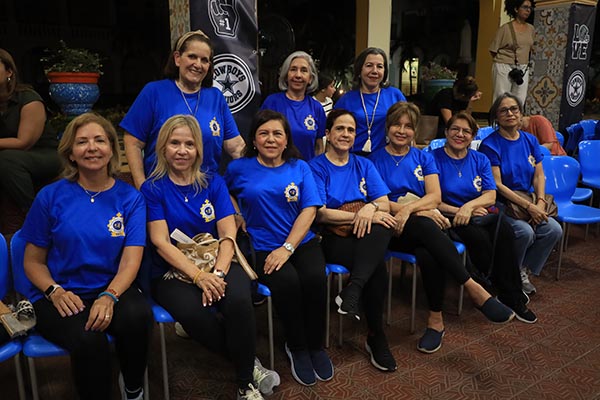 Promoción 1979, María Elvira Noguera, María Teresa Vives, Gloria Lacouture, Marcela Jiménez, Mónica Martínez, Lourdes De La Hoz, Ana Mercedes Acosta, Libia Duran, Rosario Dávila, Adalgisa Charris. Foto derechos reservados / EL INFORMADOR Promoción 1979, María Elvira Noguera, María Teresa Vives, Gloria Lacouture, Marcela Jiménez, Mónica Martínez, Lourdes De La Hoz, Ana Mercedes Acosta, Libia Duran, Rosario Dávila, Adalgisa Charris. Foto derechos reservados / EL INFORMADOR
