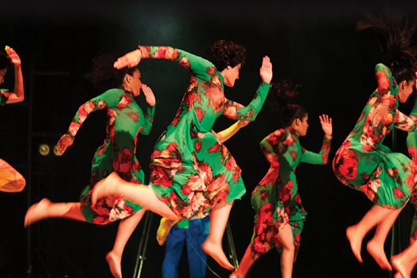  La compañía venezolana Danzaluz presentará su obra RAYA en el Teatro Cajamag. Crédito: Cajamag