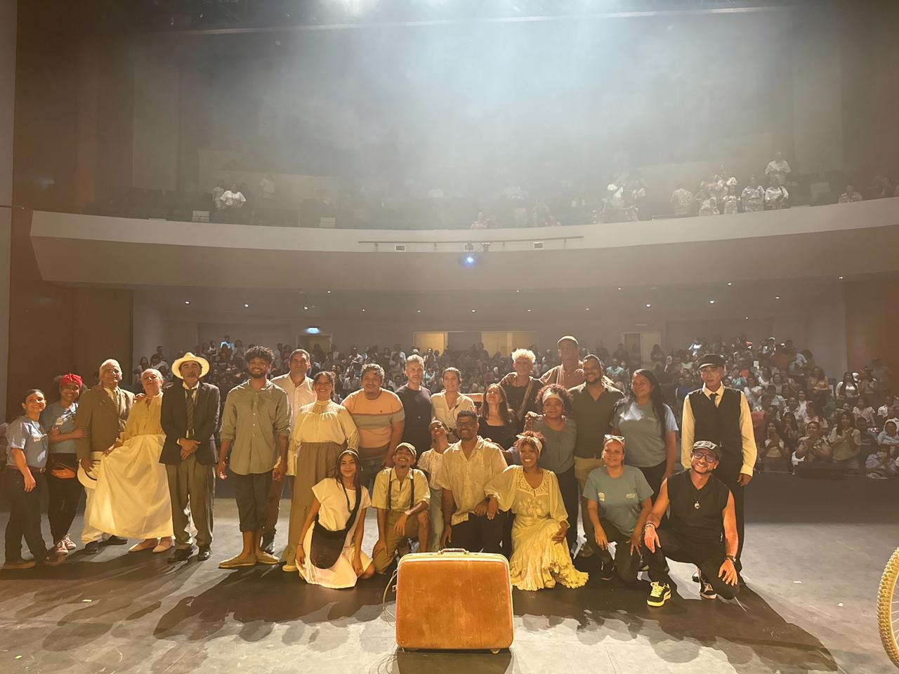 Elenco de 'Sonata de Amor a Santa Marta 500 años'. Foto cortesía Roció Fontanilla. 