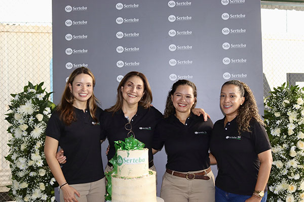 Daniela Andrade, Patricia Villa, Stefhanie González, Liliana Forero. Foto Serteba Daniela Andrade, Patricia Villa, Stefhanie González, Liliana Forero. Foto Serteba