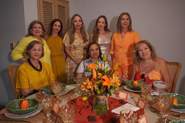 Carmen Helena Calle, Sonia Celis, Juliana Celis, Jacqueline Vives, María Carolina Celis, Inés Margarita Vives, Patricia Castro, Lita Celis. Foto derechos reservados EL INFORMADOR Carmen Helena Calle, Sonia Celis, Juliana Celis, Jacqueline Vives, María Carolina Celis, Inés Margarita Vives, Patricia Castro, Lita Celis. Foto derechos reservados EL INFORMADOR