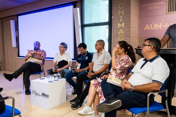 La Feria del Libro tiene una variada programación hasta el sábado primero de noviembre. Foto Unimagdalena 