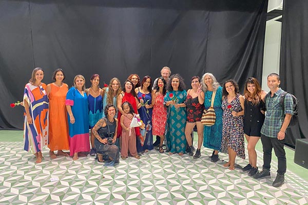 El proyecto nace bajo la dirección de la actriz Ana Mazhari, quien en 2023 fundó la colectiva ZAN como un espacio artístico dedicado a la defensa de los derechos de las mujeres desde el arte. Foto cortesía Ana Mazhari 