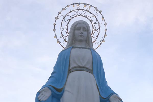 Virgen de Nuestra señora de la Medalla Milagrosa, cerrito el Cundí. Foto derechos reservados EL INFORMADOR Virgen de Nuestra señora de la Medalla Milagrosa, cerrito el Cundí. Foto derechos reservados EL INFORMADOR