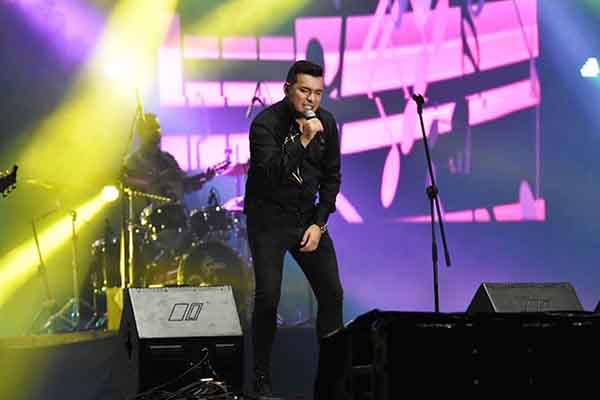 Yeison Jiménez en su presentación en el 54 Festival de la Leyenda Vallenata año 2021 - Foto Fundación FLV. 