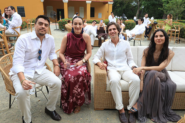 Felipe Blanco, Mónica Mariño, Juan Pablo García junto a Manuela Mürrle
