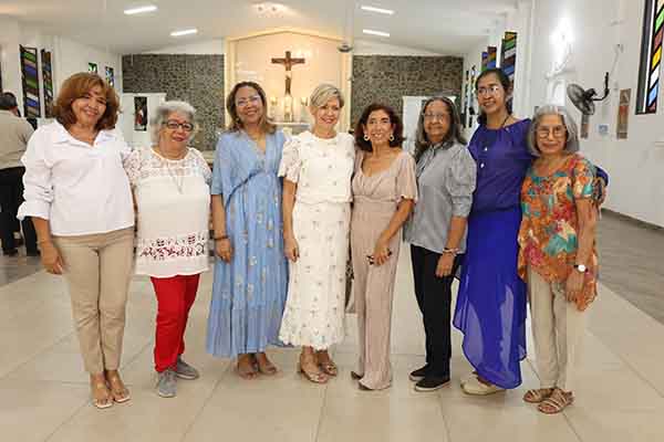 Aremilde Pinto, Cecilia Diaz, Marta Vives, Ingrid Vega, Josefita Orozco, Loli Cormane, Alma Janet y Mayito Illueta.
