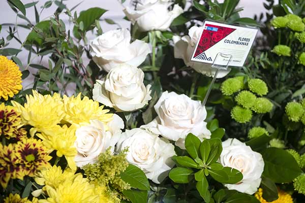 La logística y el transporte siguen siendo temas en el que los floricultores trabajan para asegurar la disponibilidad de producto y atender los pedidos de los diferentes países. Foto tomada de la página de Procolombia