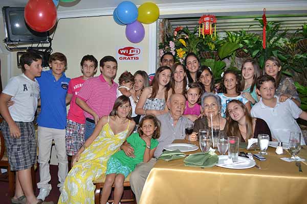 La familia siempre fue su alegría y felicidad; para Lourdes estar con sus hermanos, y cuñados era esencial, porque además siempre reunía a sus 13 hijos, nietos y bisnietos, que entre estos últimos suman 101 y a sus sobrinos, a quienes siempre también dispensó su amor y cariño.
