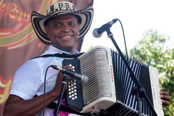 Omar Geles, dejó un legado de enseñanza a los jóvenes para que se inclinen por hacer música. También por su inmensa pasión por el arte y los resultados que obtuvo. Foto cortesía por Juan Rincón 