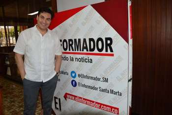 El presentador samario Luis Alfonso Borrego de visita en EL INFORMADOR.