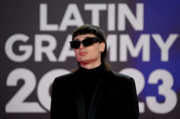 El artista mexicano Peso Pluma cancela su gira incluyendo su actuación en Viña del Mar, Chile, debido a problemas personales, en medio de controversias por supuesta infidelidad.